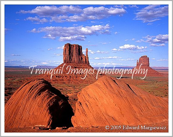 450280---Twin rocks and the mittens